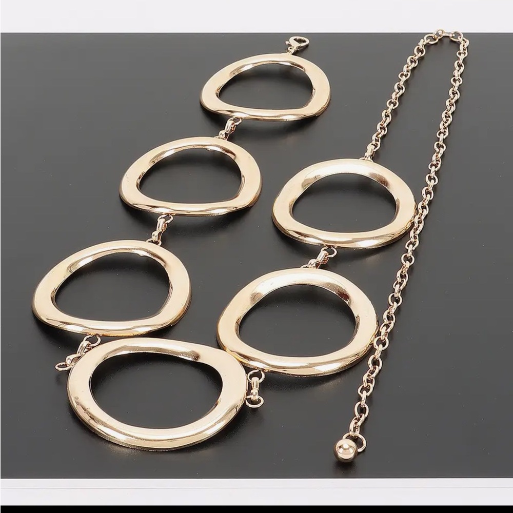 1246.  Gold Linked Oval Statement Chain Belt